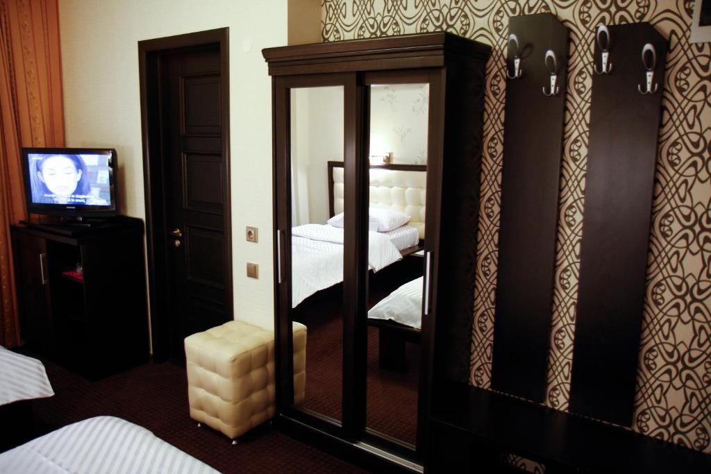 Hotel Anna Junior Târgu Jiu Chambre photo
