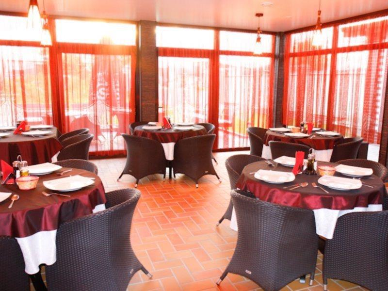 Hotel Anna Junior Târgu Jiu Extérieur photo