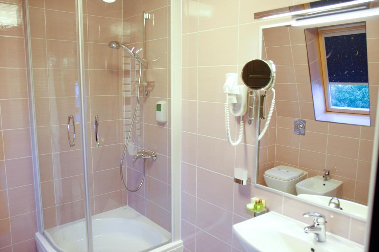 Hotel Anna Junior Târgu Jiu Extérieur photo